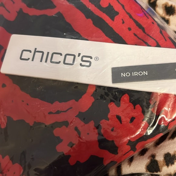 Brand New still in the plastic Chicos No Iron stretch paisley shirt - Picture 5 of 6